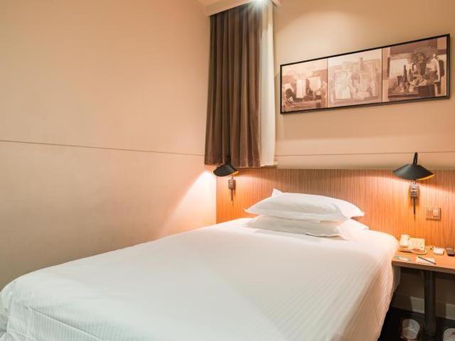 Jinjiang Inn Nanjing Road Pedestrian Streeteast Asia Hotel 上海市 エクステリア 写真